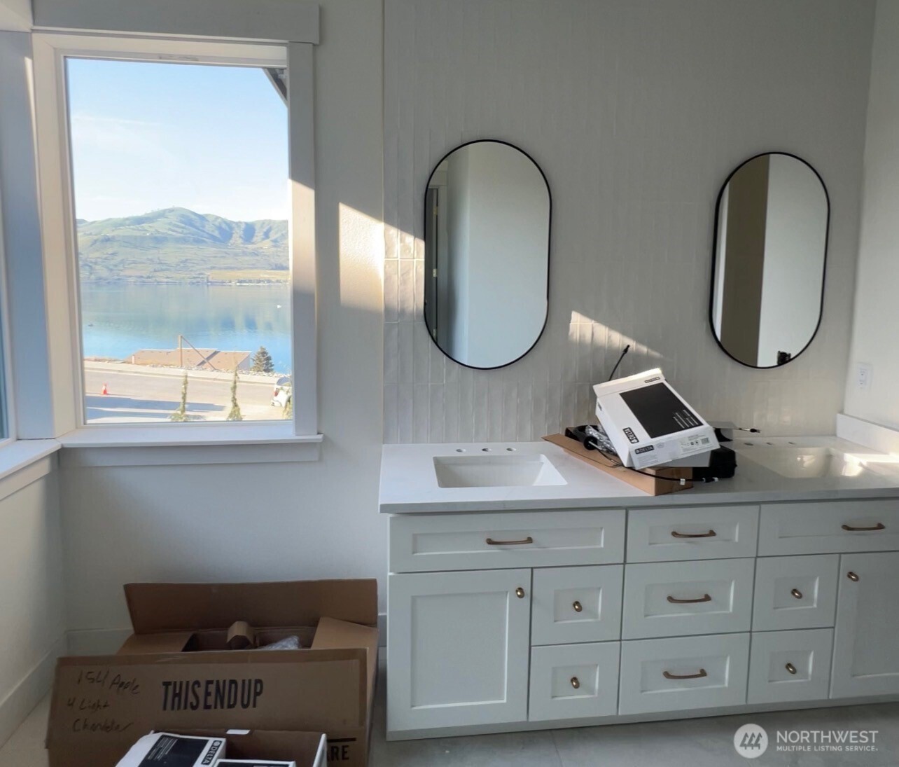 Chelan, Washington, 98816, United States, 5 Bedrooms Bedrooms, ,5 BathroomsBathrooms,Residential,Active,2007254