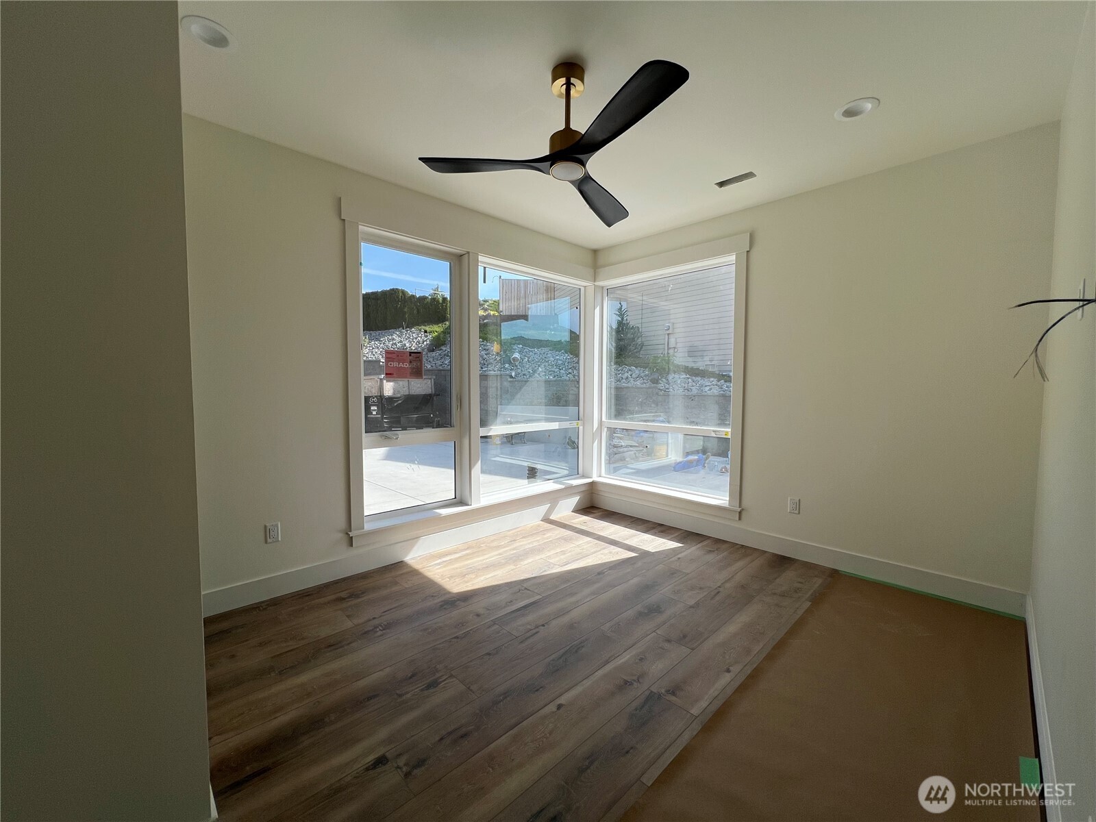 Chelan, Washington, 98816, United States, 5 Bedrooms Bedrooms, ,5 BathroomsBathrooms,Residential,Active,2007254