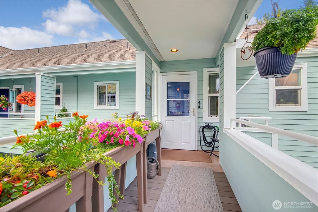Photo of 22014 SE 40th Lane #2130, Issaquah, WA 98029 (MLS # 2426805)