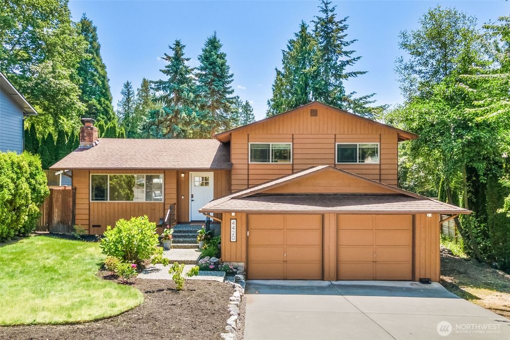 Photo of 4420 149th Place SW, Lynnwood, WA 98087 (MLS # 2395466)
