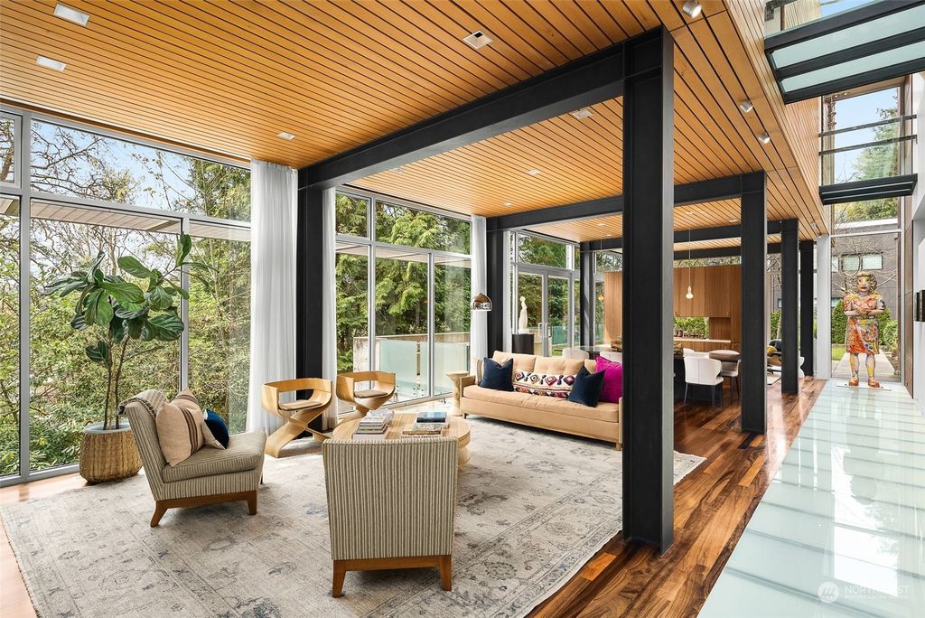 Photo of 505 36th Avenue E, Seattle, WA 98112 (MLS # 2220693)