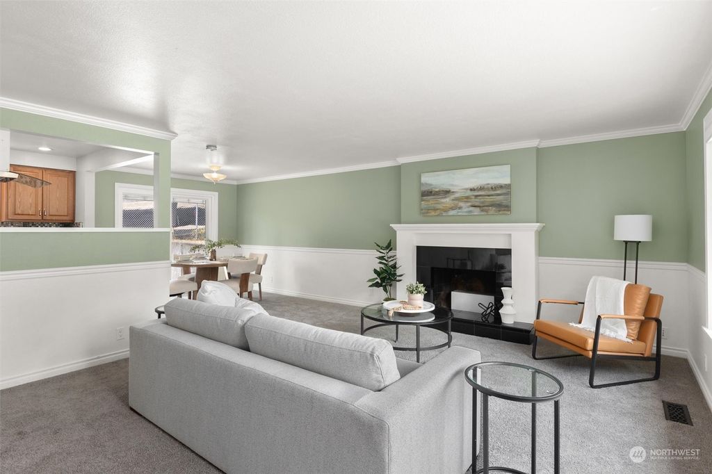 Photo of 17733 2nd Place NE, Shoreline, WA 98155 (MLS # 2138617)