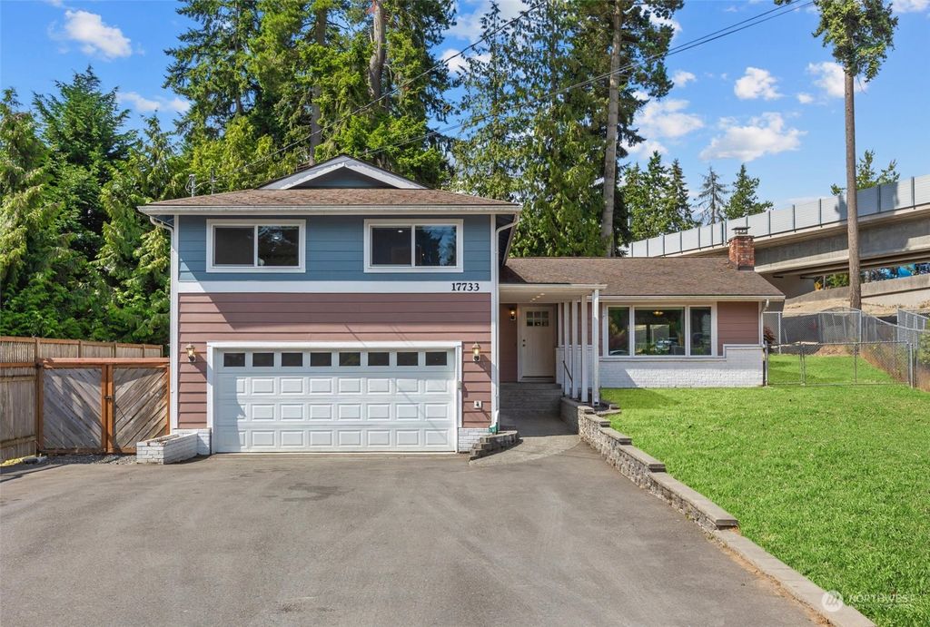 Photo of 17733 2nd Place NE, Shoreline, WA 98155 (MLS # 2138617)