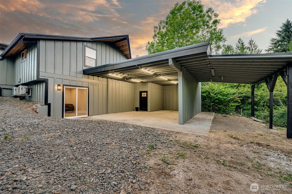 Photo of 171 Yelton Drive, Longview, WA 98632 (MLS # 2460680)