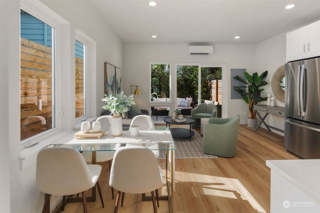 Photo of 8813 20th Avenue NE #B, Seattle, WA 98115 (MLS # 2262531)