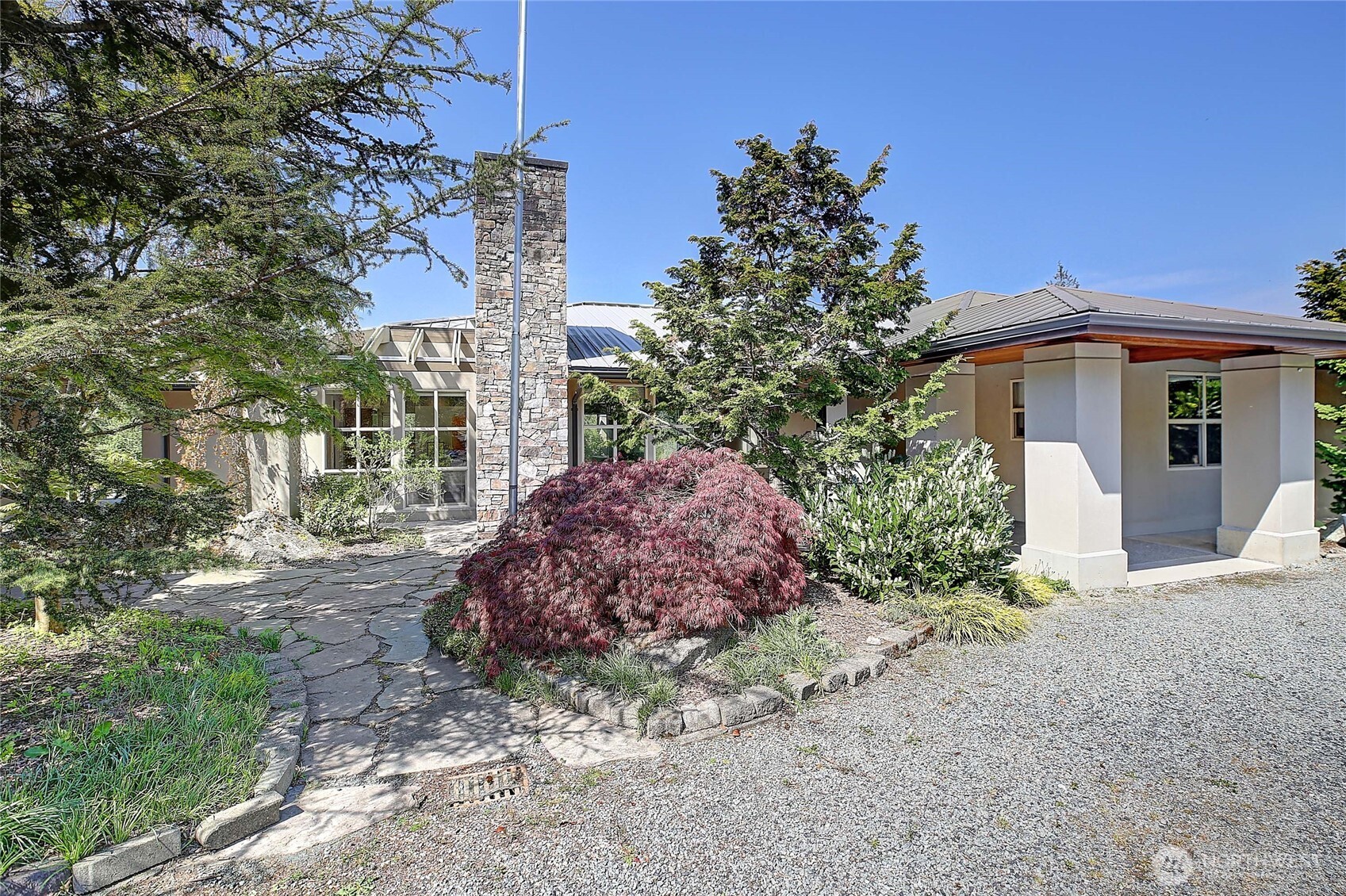 347 Ravenswood Lane