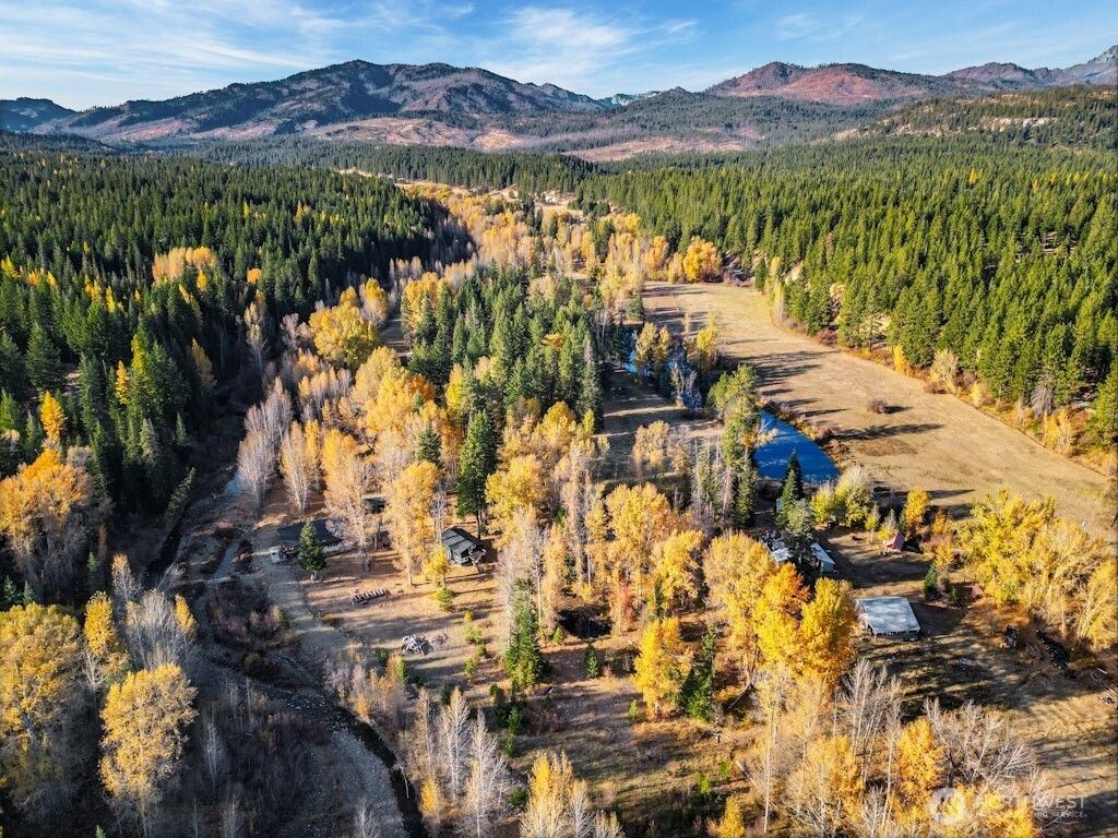 Photo of 81 Middle Fork Lane, Cle Elum, WA 98922 (MLS # 2464363)