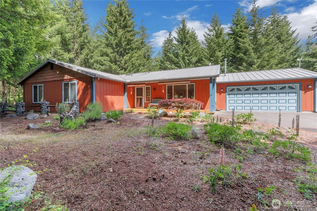 Photo of 19829 147th Avenue SE, Yelm, WA 98597 (MLS # 2533630)
