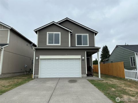 Photo of 311 Baltimore Street, Longview, WA 98632 (MLS # 2433654)