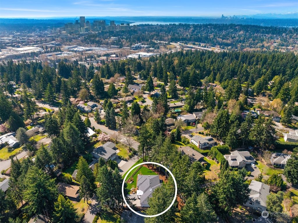 Photo of 12608 NE 30th Street, Bellevue, WA 98005 (MLS # 2213475)