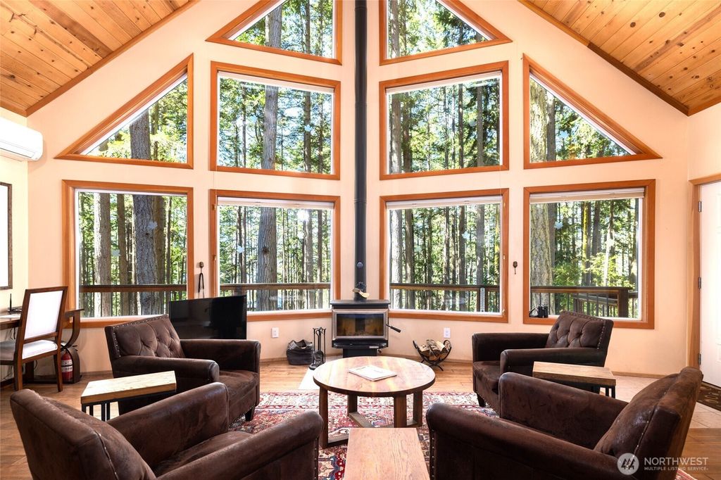 Photo of 1354 Chinook Way, Center Island, WA 98221 (MLS # 2491237)