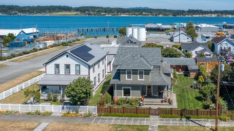Photo of 1118 4th Street, Anacortes, WA 98221 (MLS # 2570371)