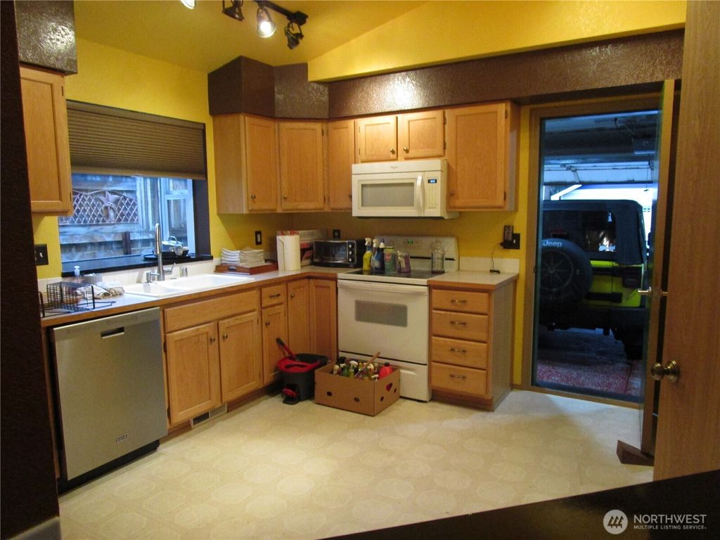 Photo of 5309 Ivy Hill Lane SE, Lacey, WA 98513 (MLS # 2461715)