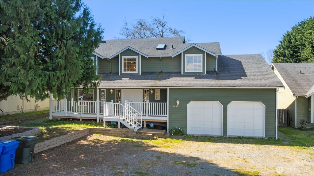 Photo of 20319 120th AVE Ave SE, Kent, WA 98031 (MLS # 2501726)