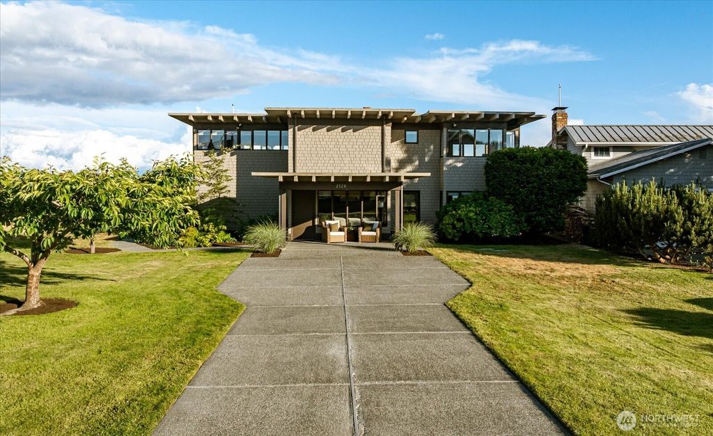 Photo of 2126 Shore Avenue, Freeland, WA 98249 (MLS # 2547104)