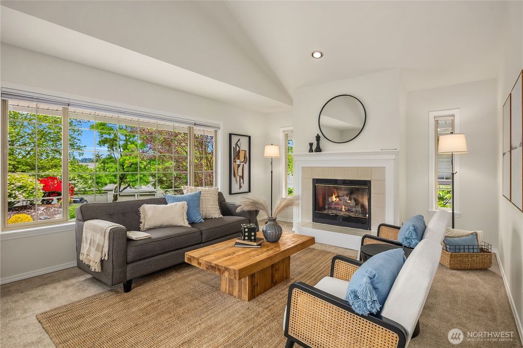 Photo of 15617 NE 70th Court #B105, Redmond, WA 98052 (MLS # 2381173)