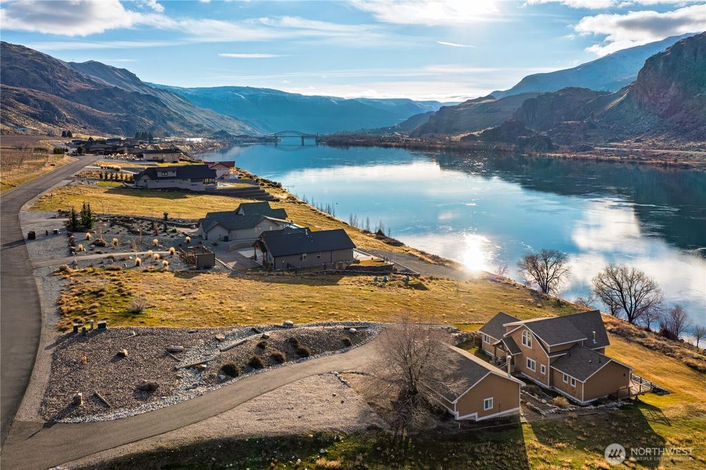 Photo of 23 N Shore Drive, Orondo, WA 98843 (MLS # 2471243)