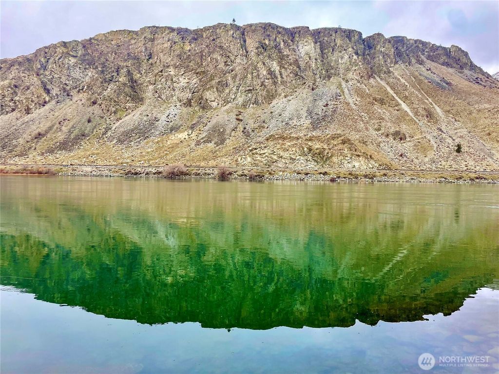 Photo of 23 N Shore Drive, Orondo, WA 98843 (MLS # 2471243)