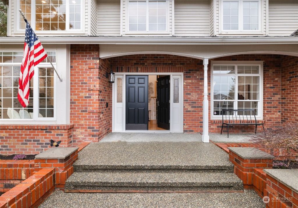 Photo of 13901 186th Avenue NE, Woodinville, WA 98072 (MLS # 2204546)