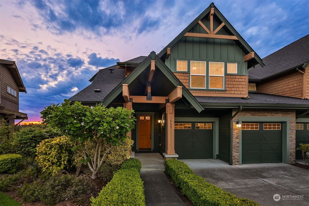 Photo of 1869 10th Avenue NE, Issaquah, WA 98029 (MLS # 2238851)