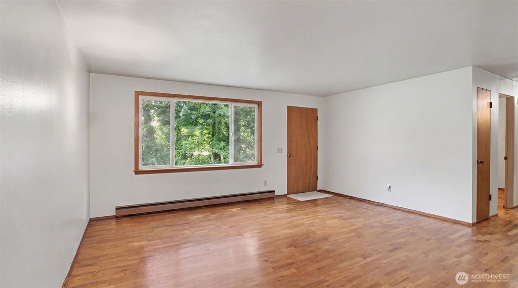 Photo of 31045 42nd Avenue S, Auburn, WA 98001 (MLS # 2522449)