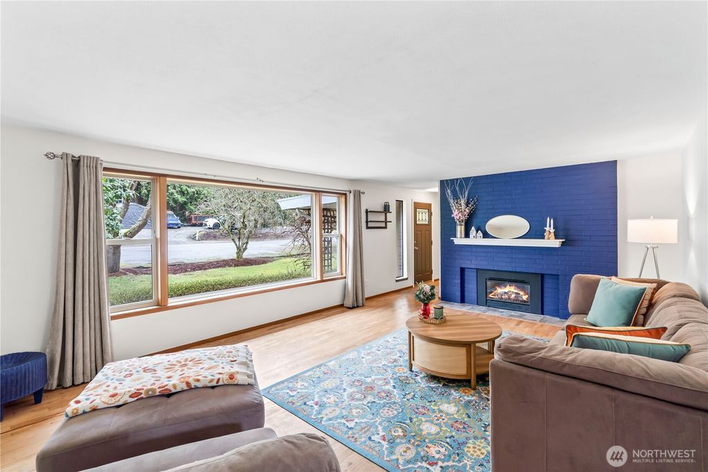 Photo of 20805 120th Place SE, Kent, WA 98031 (MLS # 2340797)