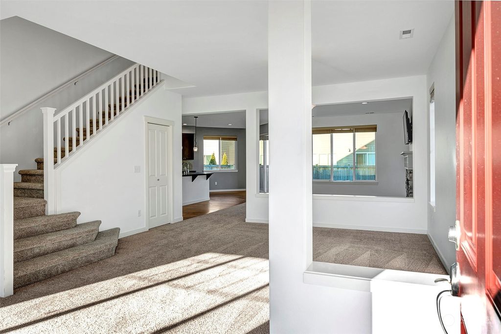 Photo of 4812 NE 2nd Place, Renton, WA 98059 (MLS # 2182978)