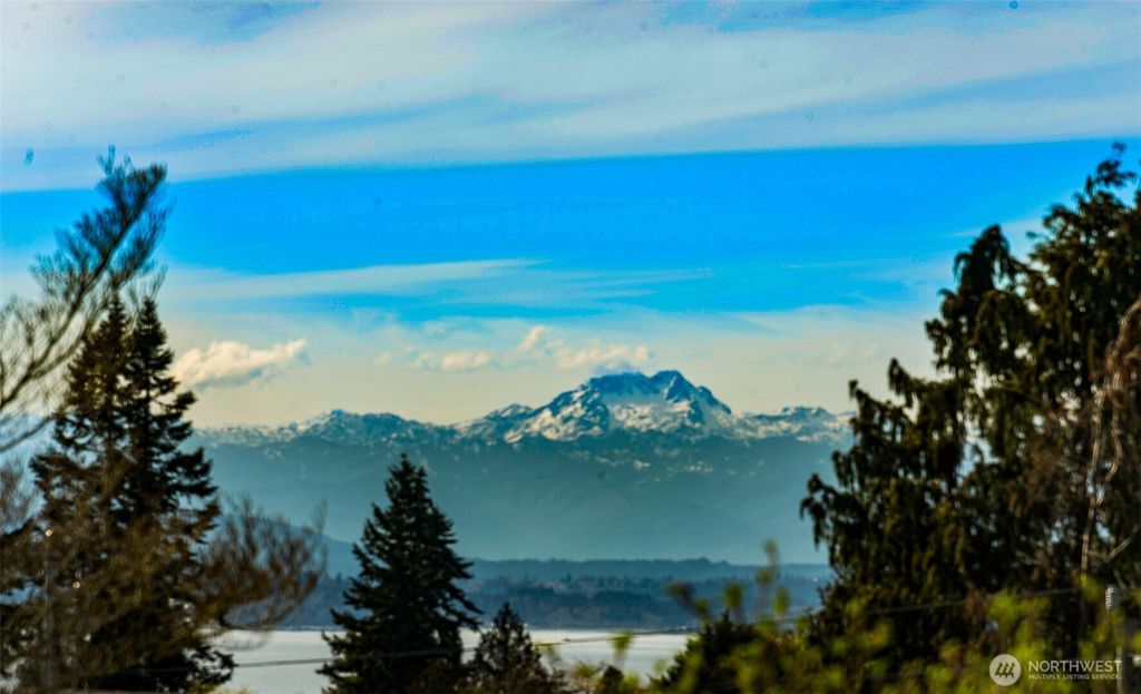 Photo of 3520 SW Raymond Street, Seattle, WA 98126 (MLS # 2349770)