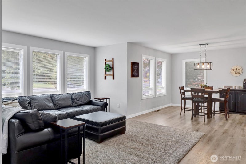 1101 Cascade Way