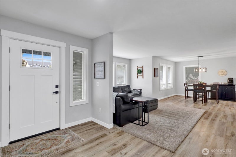 1101 Cascade Way