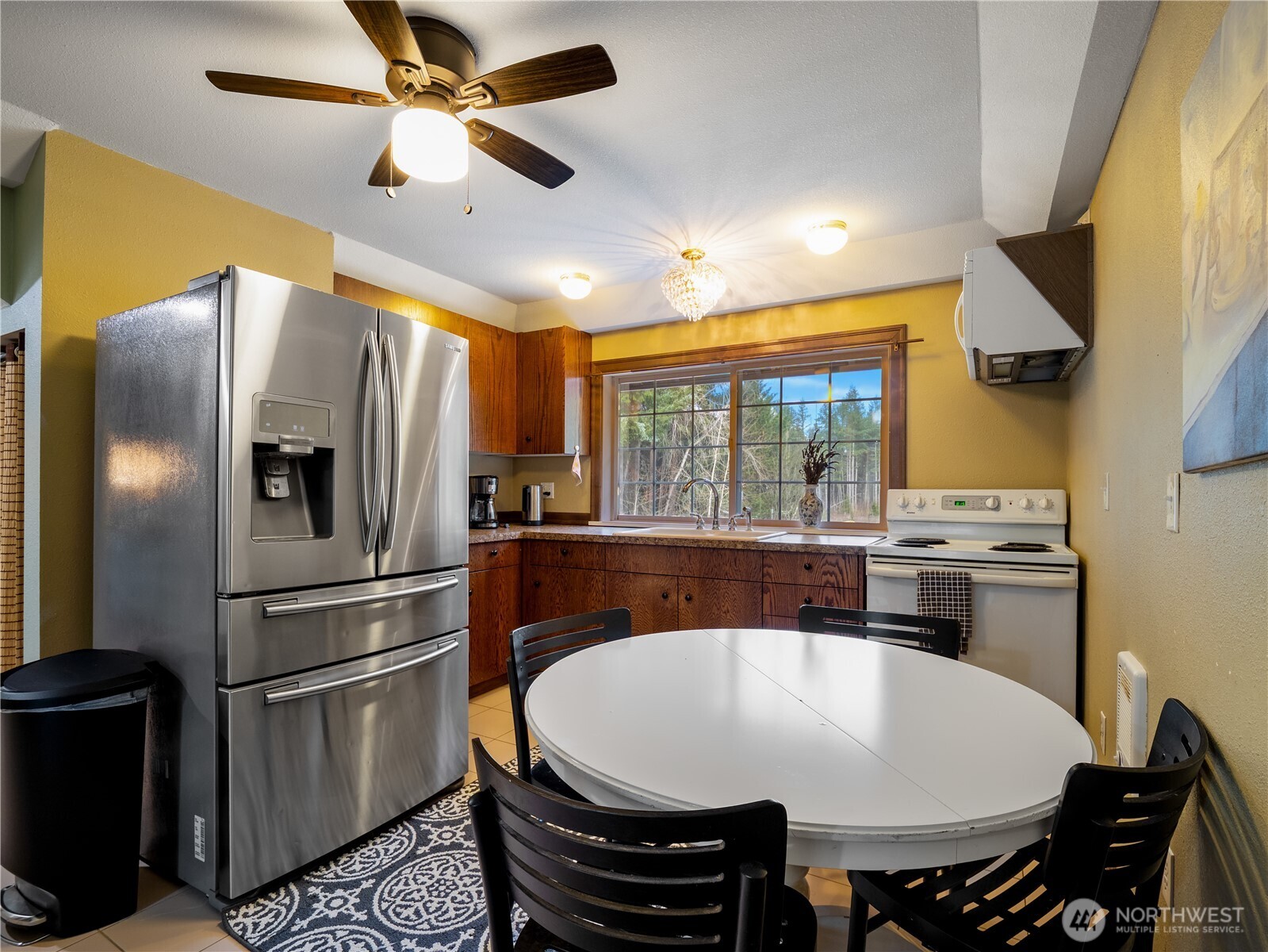 Roy, Washington, 98580, United States, 3 Bedrooms Bedrooms, ,4 BathroomsBathrooms,Residential,Active,2032072