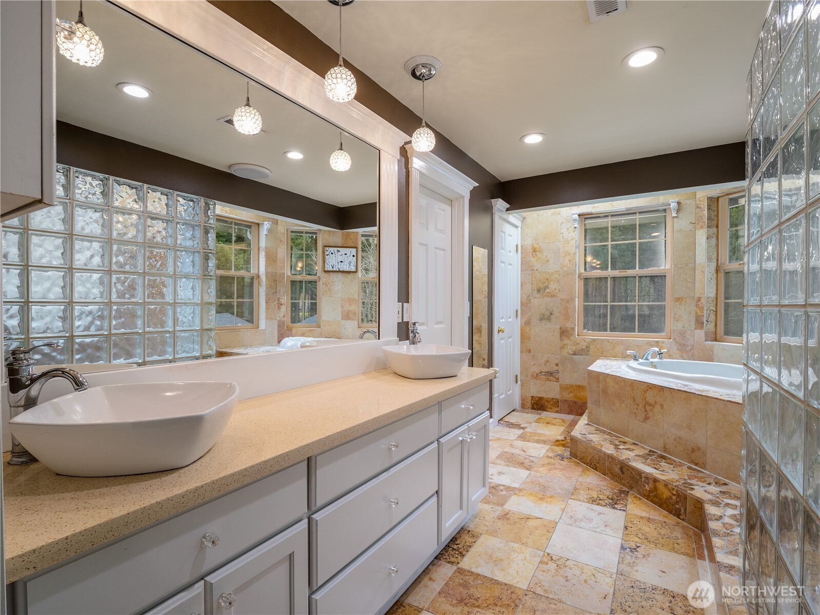 Roy, Washington, 98580, United States, 3 Bedrooms Bedrooms, ,4 BathroomsBathrooms,Residential,Active,2032072
