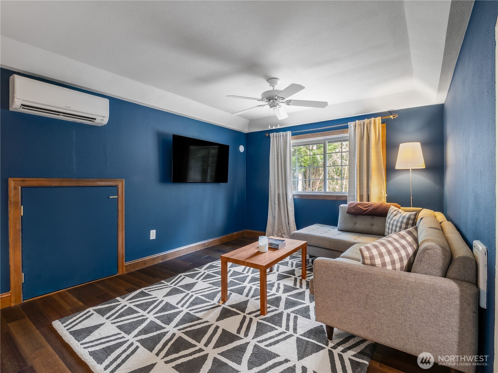 Roy, Washington, 98580, United States, 3 Bedrooms Bedrooms, ,4 BathroomsBathrooms,Residential,Active,2032072