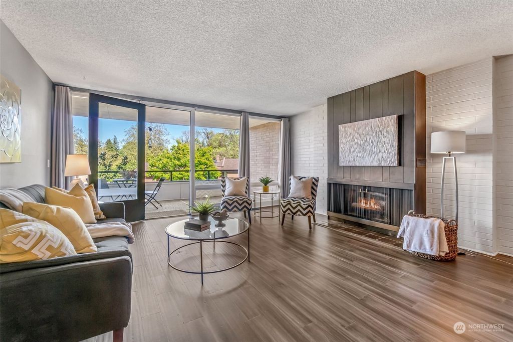 Photo of 10907 Glen Acres Drive S #B, Seattle, WA 98168 (MLS # 2235968)