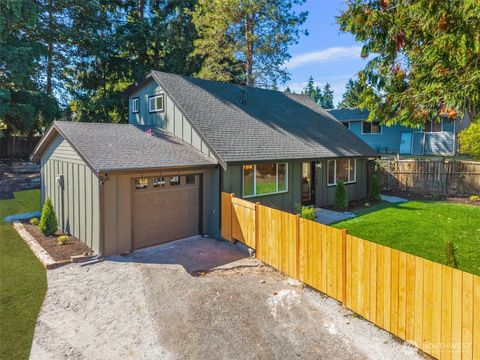 Photo of 3709 SW 335th Street, Federal Way, WA 98023 (MLS # 2433641)