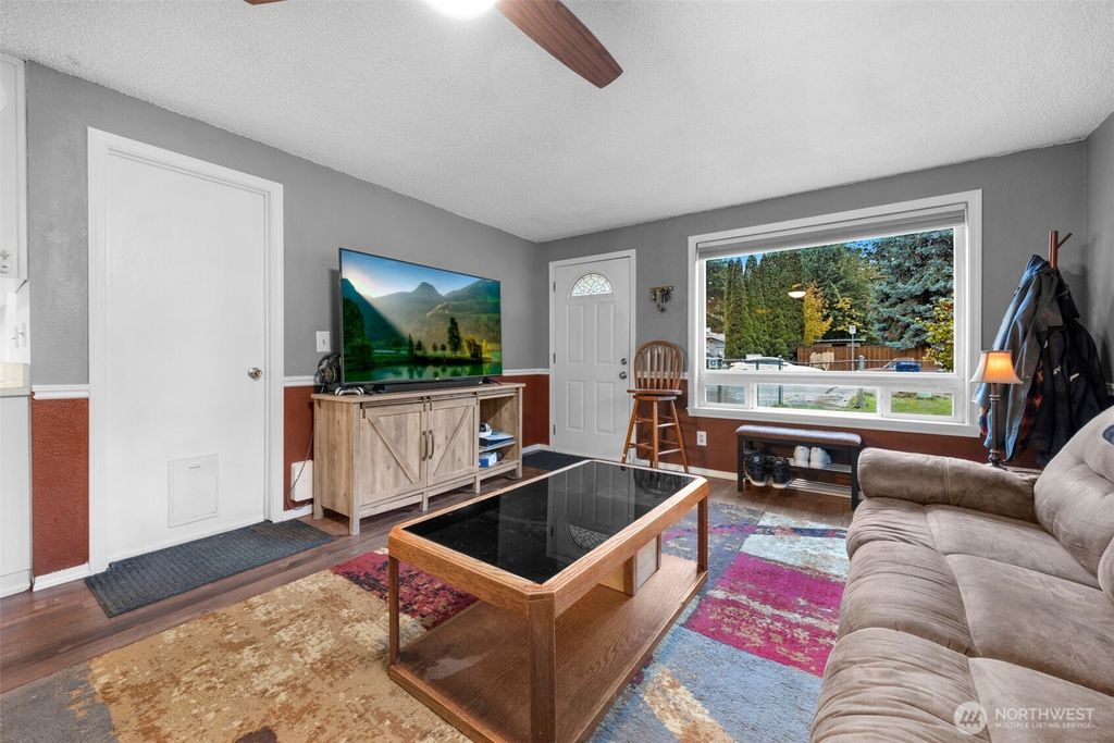 Photo of 5231 101st Place NE, Marysville, WA 98270 (MLS # 2448364)