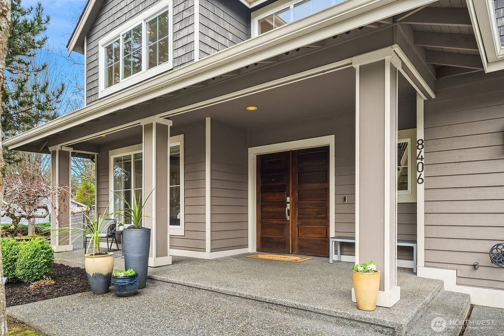 Photo of 8406 NE 121st Place, Kirkland, WA 98034 (MLS # 2483561)