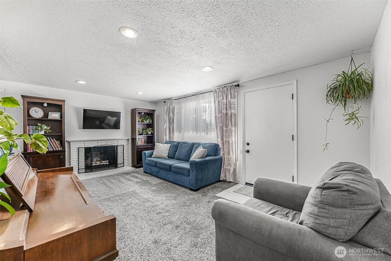 8105 Fairway Drive SW