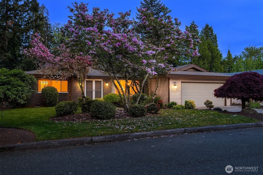 Photo of 6806 131st Avenue SE, Bellevue, WA 98006 (MLS # 2364810)