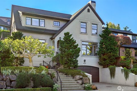 4525 55th Avenue NE Seattle WA 98105