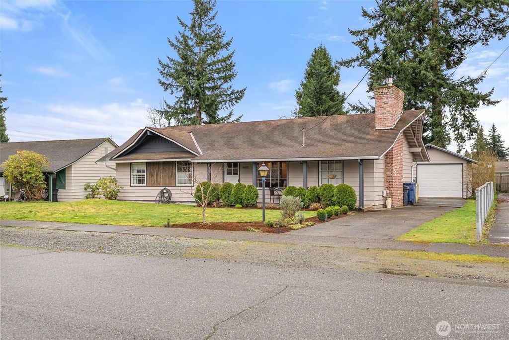 Photo of 4602 94th Place NE, Marysville, WA 98270 (MLS # 2490680)
