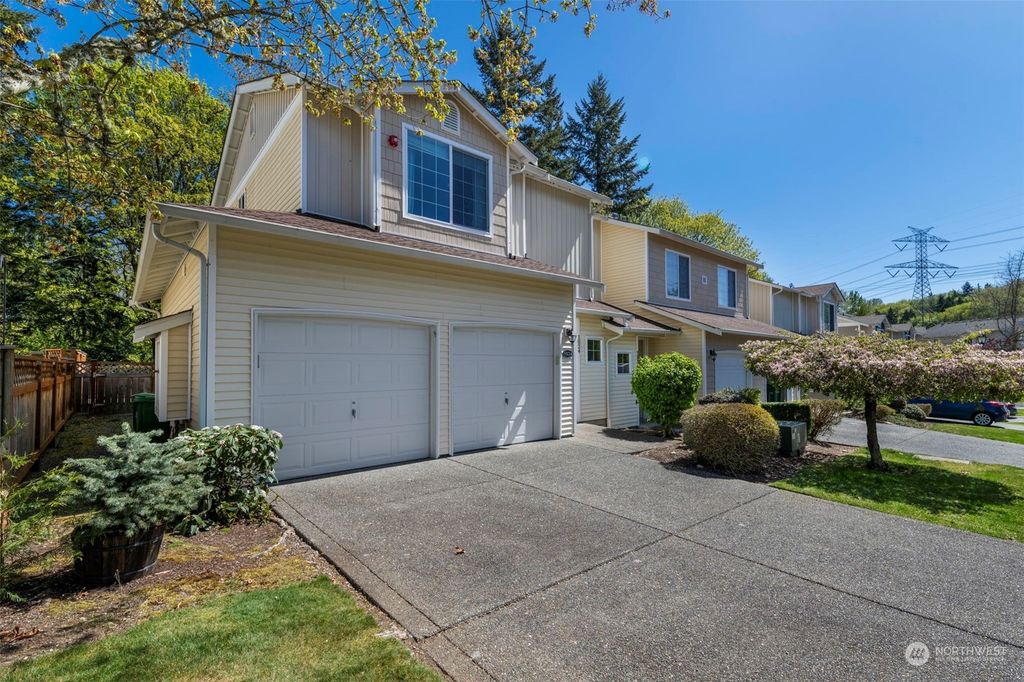 Photo of 960 Lynnwood Court SE #1024, Renton, WA 98058 (MLS # 2223264)