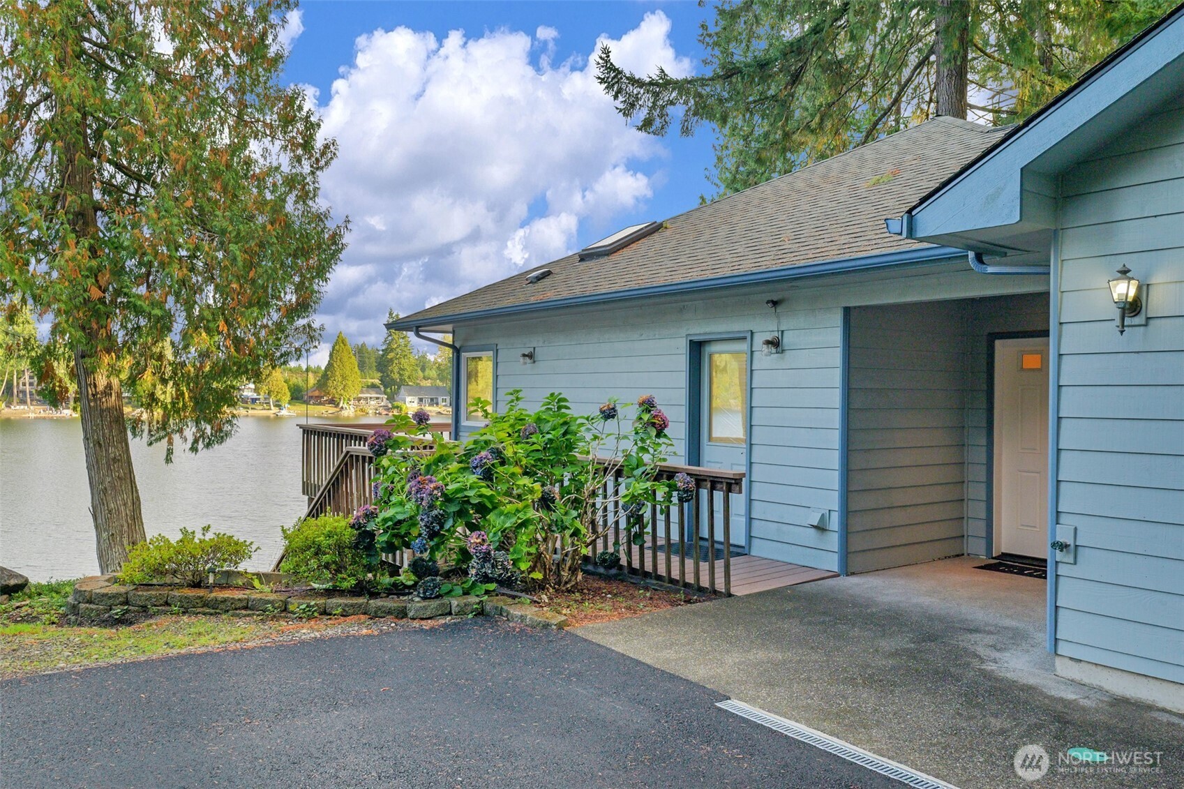 90 E Woodlane Drive