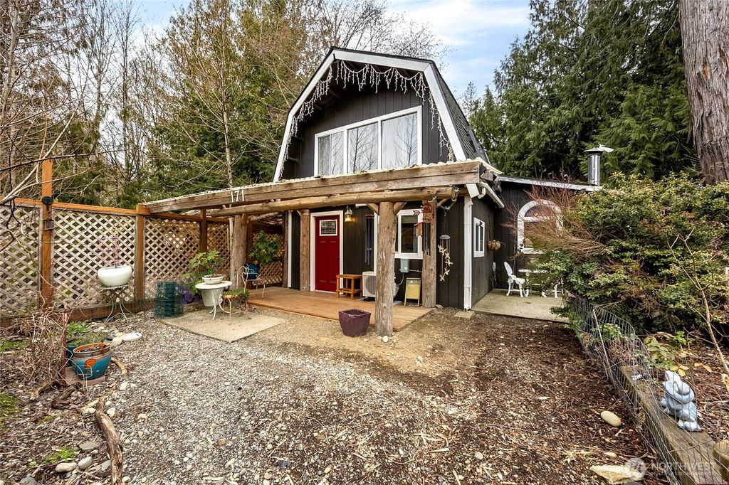 Photo of 171 E Old Farm Rd Rd, Shelton, WA 98584 (MLS # 2489152)