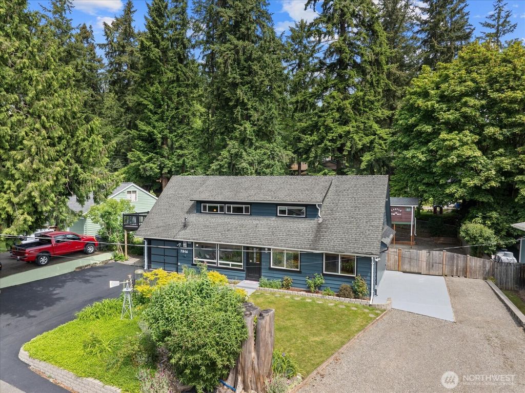 Photo of 7914 NE 203rd Street, Kenmore, WA 98028 (MLS # 2382706)