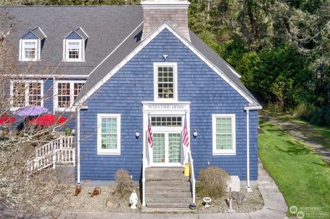 A home in Ilwaco