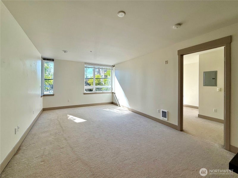 4547 8th Avenue NE 204