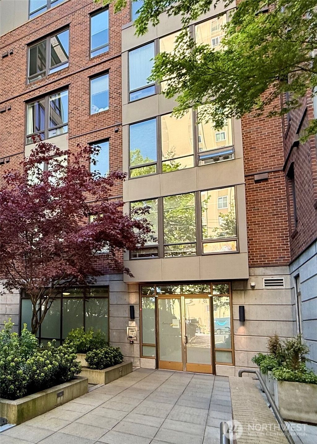 Photo of 4547 8th Avenue NE #204, Seattle, WA 98105 (MLS # 2520675)