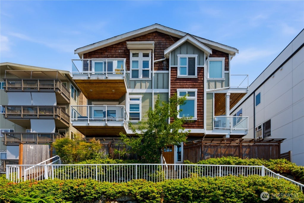 Photo of 2540 14th Avenue W, Seattle, WA 98119 (MLS # 2558731)