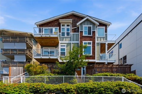Photo of 2540 14th Avenue W, Seattle, WA 98119 (MLS # 2558731)